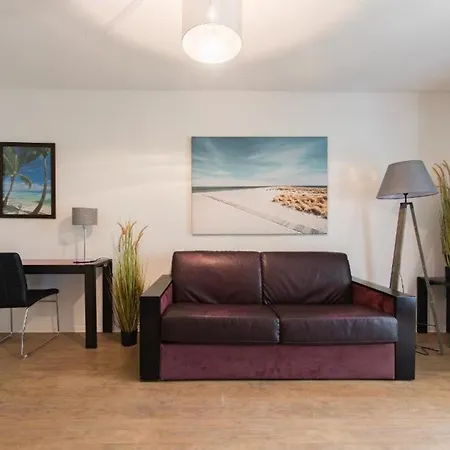 Апартаменти Comfortable With Terrace